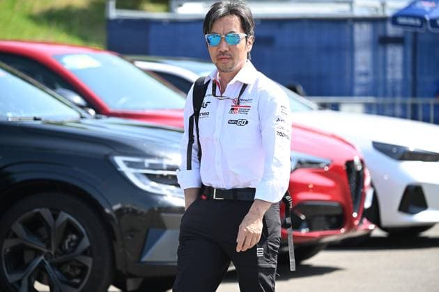 26 06 2025, xsvx, Motorsport FIA Formula 1, Austrian Grand Prix v l Team Principal Ayao Komatsu Haas F1 Team FIA REGULATIONS PROHIBIT ANY USE OF PHOTOGRAPHS as IMAGE SEQUENCES and or QUASI VIDEO Zeltweg Spielberg