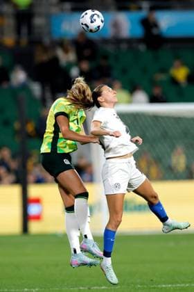 SOCCER AUSTRALIA SLOVENIA, Emily van Egmond of Australia and Lara Prasnikar of Slovenia compete for the ball during the Women s friendly soccer match between Australia and Slovenia at HBF Park in Perth, Thursday, June 26, 2025. ( NO ARCHIVING Perth Western Australia Australia  Copyright: xRichardxWainwrightx 20250626118098103890
