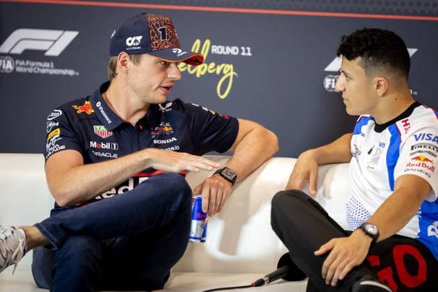 SPIELBERG - Max Verstappen (Red Bull Racing) talking with Isack Hadjar (Racing Bulls) during the press conference, PK, Pressekonferenz at the Red Bull Ring race track for the media day ahead of the Austrian Grand Prix. ANP SANDER KING xVIxANPxSportx xxANPxIVx 530523421 originalFilename: 530523421.jpg