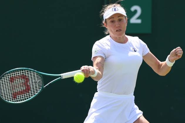 June 26, 2025, London, Celestynow, United Kingdom: KATARZYNA KAWA of Poland during the match against I. Jovic of USA in the third round of qualification of Championships 2025 at Wimbledon AELTC in London. London United Kingdom - ZUMAc278 20250626_zsp_c278_010 Copyright: xMarcinxCholewinskix