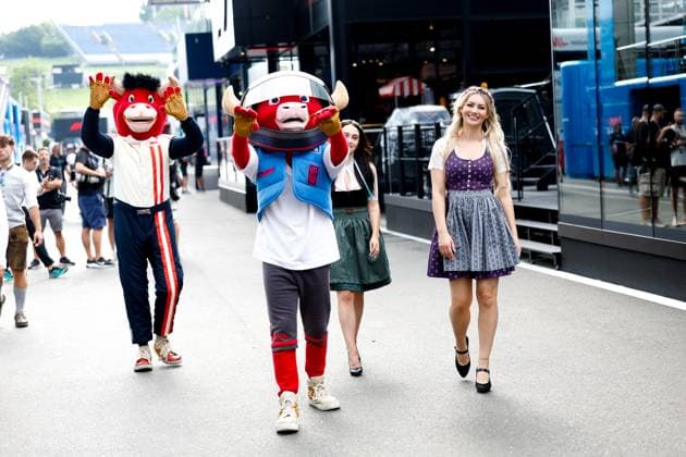 Girls in traditional costumes, F1 Grand Prix of Austria at Red Bull Ring on June 26, 2025 in Spielberg, Austria Photo by HOCH ZWEI Spielberg Austria