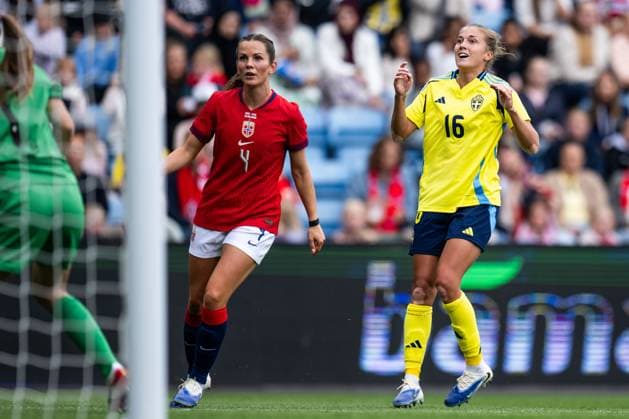 250626 Filippa Angeldahl of Sweden after scoring 0 2 during the international friendly football match between Norway and Sweden on June 26, 2025 in Oslo Photo Jon Olav Nesvold BILDBYRAN COP 217 VG0773 bbeng fotboll football soccer fotball träningslandskamp privatlandskamp landskamp international friendly norge norway sweden sverige dam jubel  Copyright: JONxOLAVxNESVOLD BB250626JE050