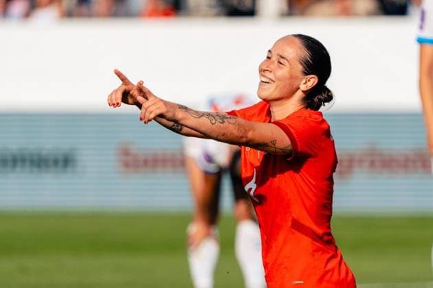 Winterthur, Switzerland, June 26th 2025: GÃ raldine Reuteler (6 Switzerland) celebrating her first goal for the 2:1 during the Women s International Friendlies - Switzerland v Czech Republic at Stadium Schützenwiese in Winterthur, Zurich. (Mike Wiss SPP) Copyright: xMikexWissx xSPPx spp-en-MiWiSp-085