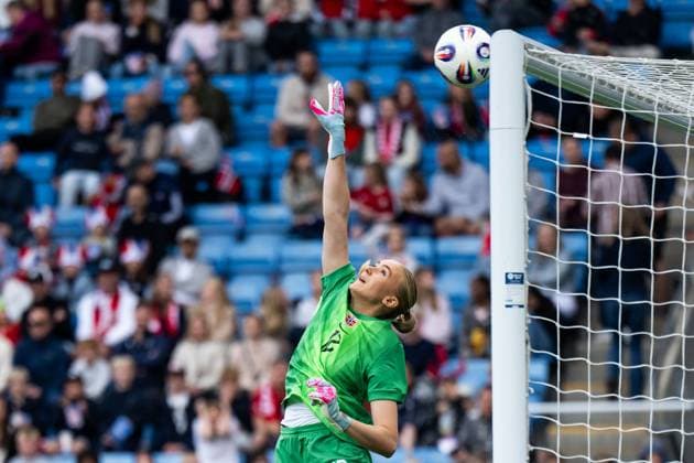 250626 Goalkeeper Selma Panengstuen of Norway during the international friendly football match between Norway and Sweden on June 26, 2025 in Oslo Photo Mathias Bergeld BILDBYRAN kod MB VG0773 bbeng fotboll football soccer fotball träningslandskamp privatlandskamp landskamp international friendly norge norway sweden sverige dam  Copyright: MATHIASxBERGELD BB250626MB078