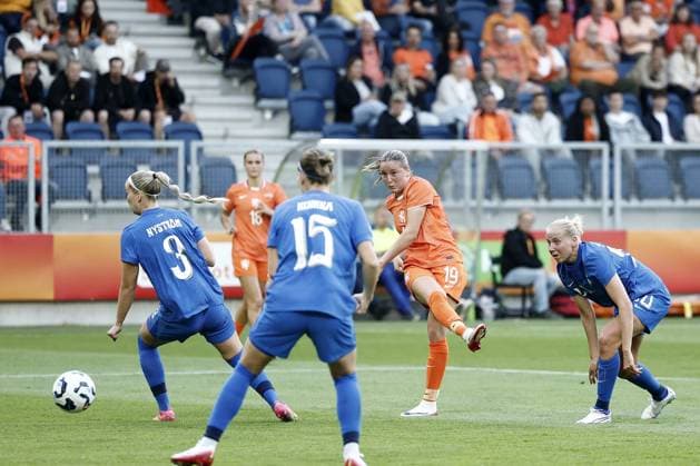 LEEUWARDEN - (l-r) Eva Nystrom of Finland women, Natalia Kuikka of Finland women, Wieke Kaptein of Holland women, Eveliina Summanen of Finland women during the European Championship, EM, Europameisterschaft practice match between the Netherlands and Finland at the SC Cambuur stadium on June 26, 2025 in Leeuwarden, Netherlands. ANP ROBIN VAN LONKHUIJSEN xVIxANPxSportx xxANPxIVx 530538193 originalFilename: 530538193.jpg
