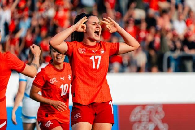 Winterthur, Switzerland, June 26th 2025: Svenja Fölmli (17 Switzerland) celebrating after her first goal for the 4-1 during the Women s International Friendlies - Switzerland v Czech Republic at Stadium Schützenwiese in Winterthur, Zurich. (Mike Wiss SPP) Copyright: xMikexWissx xSPPx spp-en-MiWiSp-197