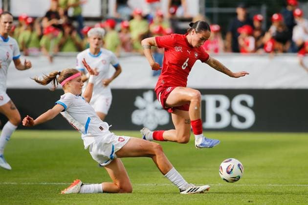 Women Switzerland Czech Republic Kamila Dubcova vs Geraldine Reuteler 26 06 2025 Winterthur, SWITZERLAND, Soccer Women Friendly match Switzerland Czech Republic Kamila Dubcova li,Czech Republic vs Geraldine Reuteler Switzerland