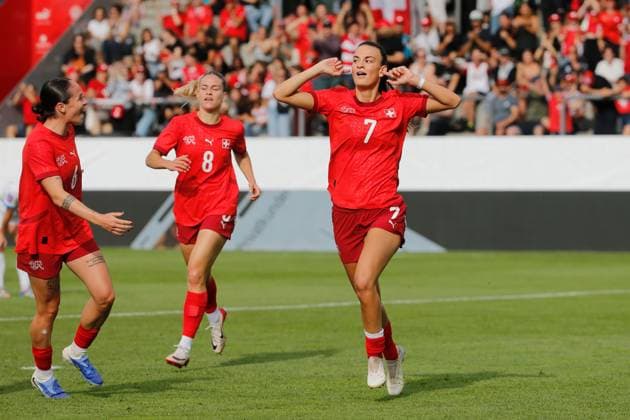 Women Switzerland Czech Republic Goal celebration Riola Xhemaili Switzerland 26 06 2025 Winterthur, SWITZERLAND, Soccer Women Friendly match Switzerland Czech Republic Goal celebration Riola Xhemaili Switzerland after the goal to 1 0