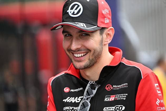 26 06 2025, xsvx, Motorsport FIA Formula 1, Austrian Grand Prix v l Esteban Ocon MoneyGram Haas F1 Team starting number 31 FIA REGULATIONS PROHIBIT ANY USE OF PHOTOGRAPHS as IMAGE SEQUENCES and or QUASI VIDEO Zeltweg Spielberg