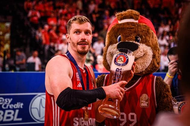 Neu Ulm, Germany, 26 06 2025 Andreas Obst FC Bayern München Basketball gestures during the Basketball Bundesliga Final Playoffs Game 5 match between FC Bayern München Basketball vs ratiopharm ulm at ratiopharm Arena on June 26, 2025 in Neu Ulm, Germany Photo by Harry Langer DeFodi Images ratiopharm Arena, Germany, 26 06 2025 Andreas Obst FC Bayern München Basketball gestures during the Basketball Bundesliga Finale Playoffs Spiel 5 match between FC Bayern München Basketball vs ratiopharm ulm at Neu Ulm on June 26, 2025 in ratiopharm Arena, Germany Photo by Harry Langer DeFodi Images Photo by Harry Langer DeFodi Images