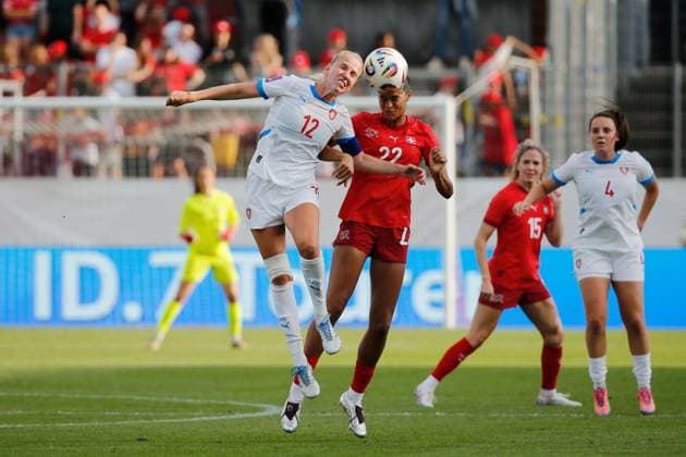 Women Switzerland Czech Republic Klara Cahynova vs Sydney Schertenleib 26 06 2025 Winterthur, SWITZERLAND, Soccer Women Friendly match Switzerland Czech Republic Klara Cahynova li,Czech Republic vs Sydney Schertenleib Switzerland