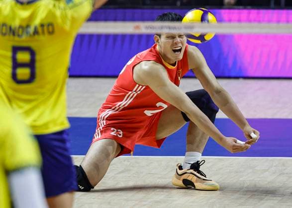 Volleyball, Nations League, China - Brazil