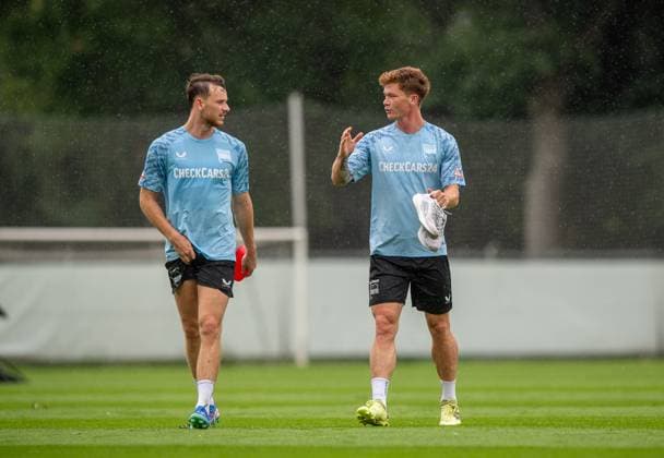 Soccer, Men, Season 2025 26, 2 Bundesliga, Hertha BSC, Training, f l Pascal Klemens Hertha BSC , Sebastian Grönning Hertha BSC , 27 06 2025, Copyright: xSebastianxRäppold MatthiasxKochx