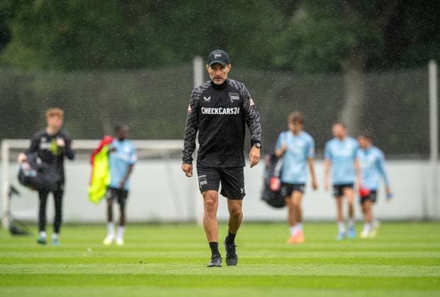 Soccer, Men, Season 2025 26, 2 Bundesliga, Hertha BSC, Training, Coach Stefan Leitl Hertha BSC , 27 06 2025, Copyright: xSebastianxRäppold MatthiasxKochx