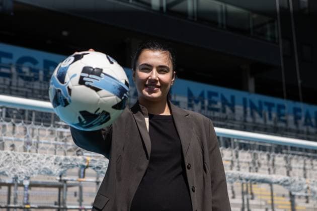 250627 Zecira Musovic poses for a portrait during a press conference with Malmö FF where she is presented as a new acquisition on June 27, 2025 in Malmö  Copyright: MATSxJAVERUD BB250627BB271