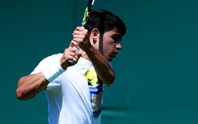 Carlos Alcaraz pratices Wimbledon Tennis Championships, Friday Practice, The All England Lawn Tennis and Croquet Club, London, UK - 27 Jun 2025London The All England Lawn Tennis and United Kingdom  Copyright: xJavierxGarcia Shutterstockx 15371373e
