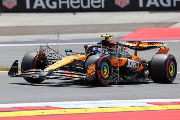 Test driver Alex Dunne McLaren Formula 1 Team 89 , 1 Free Practice, Grand Prix of Austria, Motorsport, Men, Formula 1, 27 06 2025 Spielberg Styria Austria Copyright: xkolbert-press ChristianxKolbertx