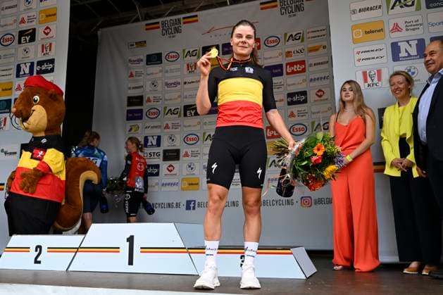 Belgian 2025 National Championship Brasschaat 27 06 2025 BRASSCHAAT, BELGIUM - JUNE 27 : Kopecky Lotte of Team Sd Worx - Protime pictured during the podium ceremony of the Women Elite Individual Time Trial of the Belgian National Championships 2025 xxrd edition an UCI National Championships cycling race of 10 km with start in Bbbbb and finish in Brasschaat on June 27, 2025 in Brasschaat, Belgium, 27 06 2025 Brasschaat Belgium  Copyright: xJanxDexMeuleneirx