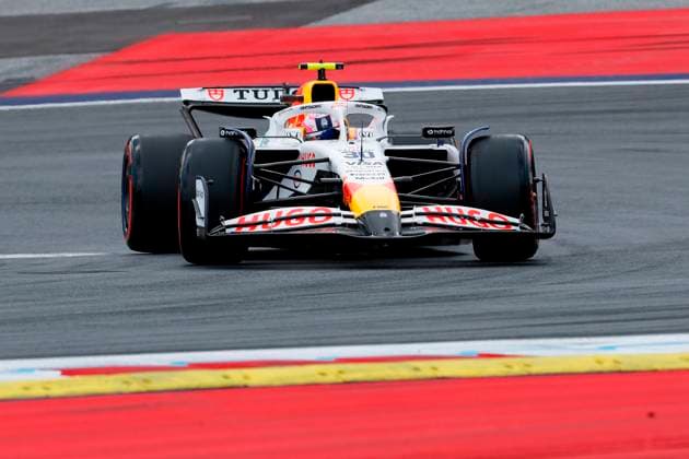 27 06 2025, xsvx, Motorsport FIA Formula 1, Austrian Grand Prix v l FP1 Liam Lawson Racing Bulls starting number 30 FIA REGULATIONS PROHIBIT ANY USE OF PHOTOGRAPHS as IMAGE SEQUENCES and or QUASI VIDEO Zeltweg Spielberg