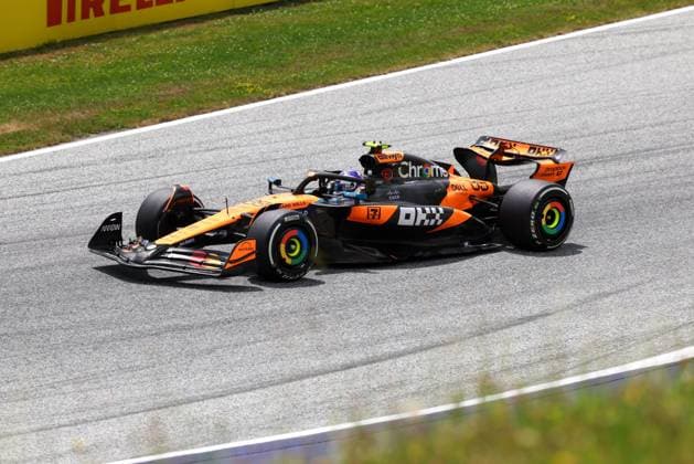Test driver Alex Dunne McLaren Formula 1 Team 89 , 1 Free Practice, Grand Prix of Austria, Motorsport, Men, Formula 1, 27 06 2025 Spielberg Styria Austria Copyright: xkolbert-press ChristianxKolbertx