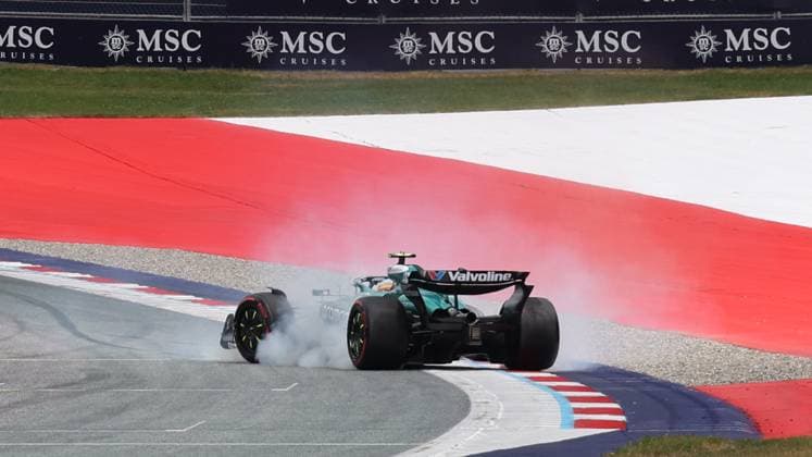 27 06 2025, Red Bull Ring, Spielberg, Formula 1 Austrian Grand Prix 2025 , pictured spinning Fernando Alonso ESP , Aston Martin Aramco Cognizant Formula One Team Photo by Alessandro Martellotta Hasan Bratic DeFodi Images