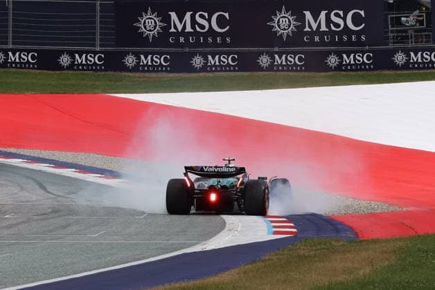 27 06 2025, Red Bull Ring, Spielberg, Formula 1 Austrian Grand Prix 2025 , pictured spinning Fernando Alonso ESP , Aston Martin Aramco Cognizant Formula One Team Photo by Alessandro Martellotta Hasan Bratic DeFodi Images