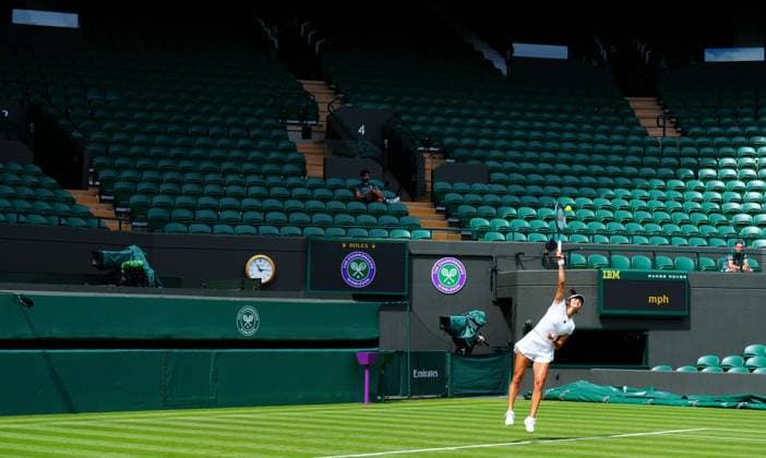 Emma Raducanu practices Wimbledon Tennis Championships, Friday Practice, The All England Lawn Tennis and Croquet Club, London, UK - 27 Jun 2025London The All England Lawn Tennis and United Kingdom  Copyright: xJavierxGarcia Shutterstockx 15371373z