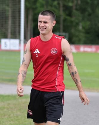 27 06 2025 Soccer 2 Soccer Bundesliga Season 2025 2026 1 FC Nürnberg Nuernberg FCN Club Training Sportfoto Zink DaMa xdaxmax Oliver Villadsen 2, 1 FC Nürnberg FCN laughs laughter rejoices joy