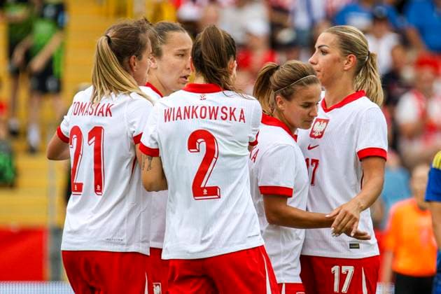 Fußball, Frauen, Länderspiel, Polen - Ukraine MIELEC, POLSKA 27.06.2025 PILKA NOZNA KOBIET MECZ TOWARZYSKI POLSKA - UKRAINA== FOOTBALL WOMENS FRIENDLY GAME MATCH POLAND - UKRAINE NZ RADOSC PO GOLU CELEBRATION AFTER GOAL Paulina TOMASIAK Martyna WIANKOWSKA Klaudia SLOWINSKA FOT. JACEK STANISLAWEK 400mm.pl NEWSPIX.PL --- newspix.pl 
