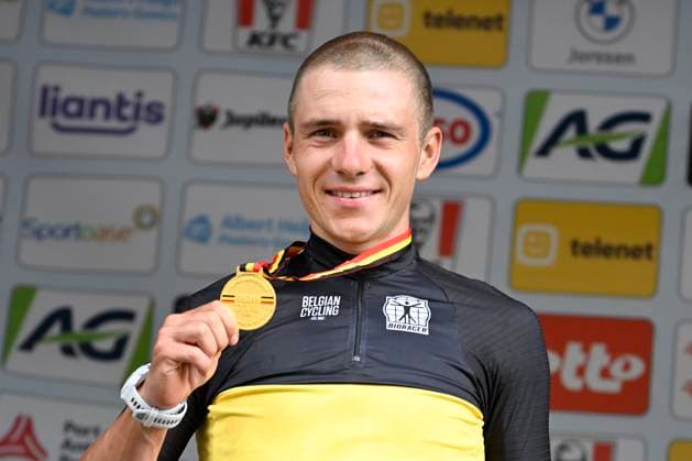 Belgian 2025 National Championship Brasschaat 27 06 2025 BRASSCHAAT, BELGIUM - JUNE 27 : Evenepoel Remco of Soudal - Quick-Step pictured during the podium ceremony of the Men Elite Individual Time Trial of the Belgian National Championships 2025 xxrd edition an UCI National Championships cycling race of 10 km with start in Aaaaa and finish in Brasschaat on June 27, 2025 in Brasschaat, Belgium, 27 06 2025 Brasschaat Belgium  Copyright: xJanxDexMeuleneirx
