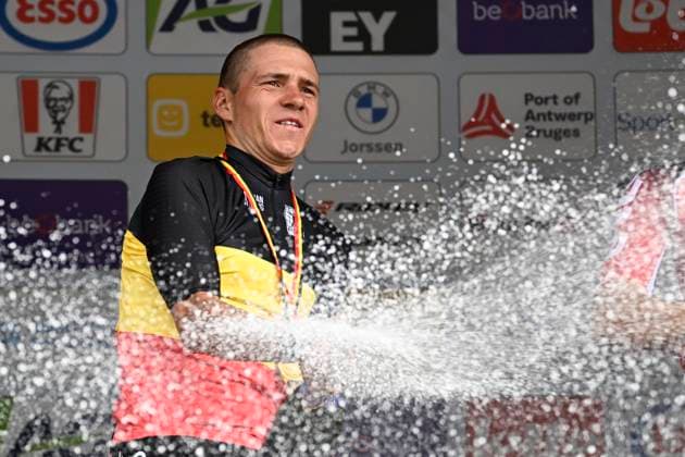 Belgian 2025 National Championship Brasschaat 27 06 2025 BRASSCHAAT, BELGIUM - JUNE 27 : Evenepoel Remco of Soudal - Quick-Step pictured during the podium ceremony of the Men Elite Individual Time Trial of the Belgian National Championships 2025 xxrd edition an UCI National Championships cycling race of 10 km with start in Aaaaa and finish in Brasschaat on June 27, 2025 in Brasschaat, Belgium, 27 06 2025 Brasschaat Belgium  Copyright: xJanxDexMeuleneirx