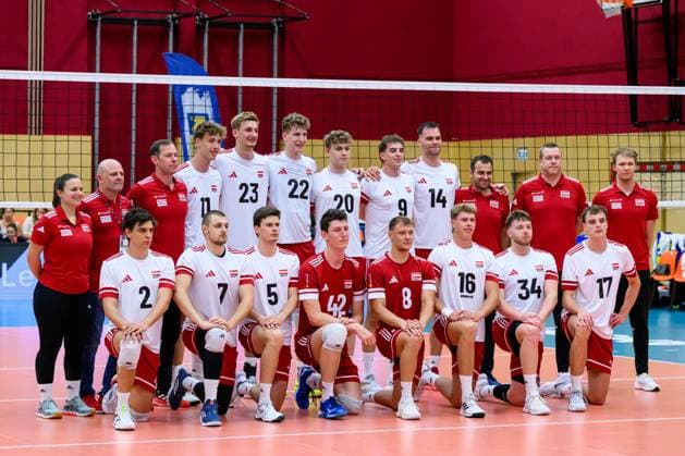 VOLLEYBALL - CEV Silver League AMSTETTEN,AUSTRIA,27.JUN.25 - VOLLEYBALL - CEV European Silver League, OEVV international match, Länderspiel, Nationalmannschaft Austria vs Sweden. Image shows the team of AUT.  GEPAxpictures xDanielaxMoser