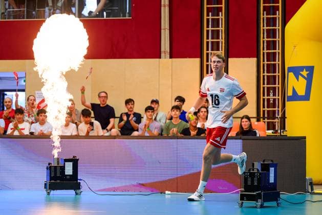 VOLLEYBALL - CEV Silver League AMSTETTEN,AUSTRIA,27.JUN.25 - VOLLEYBALL - CEV European Silver League, OEVV international match, Länderspiel, Nationalmannschaft Austria vs Sweden. Image shows Lukas Glatz (AUT).  GEPAxpictures xDanielaxMoser