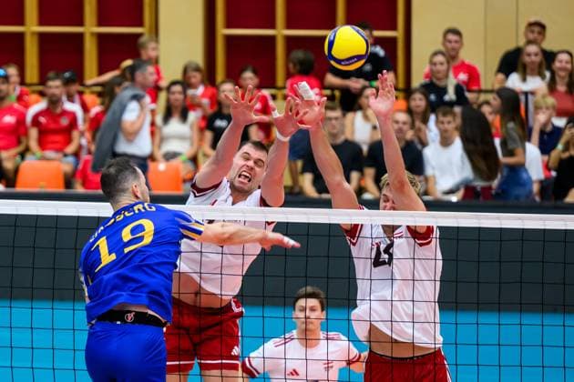 VOLLEYBALL - CEV Silver League AMSTETTEN,AUSTRIA,27.JUN.25 - VOLLEYBALL - CEV European Silver League, OEVV international match, Länderspiel, Nationalmannschaft Austria vs Sweden. Image shows Michael Czerwinski and Matthaeus Jurkovics (AUT).  GEPAxpictures xDanielaxMoser