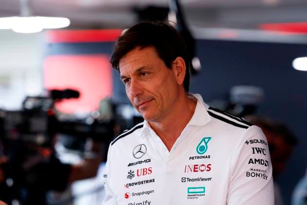 27 06 2025, xsvx, Motorsport FIA Formula 1, Austrian Grand Prix v l Team Principal Toto Wolff Mercedes AMG Petronas FIA REGULATIONS PROHIBIT ANY USE OF PHOTOGRAPHS as IMAGE SEQUENCES and or QUASI VIDEO Zeltweg Spielberg