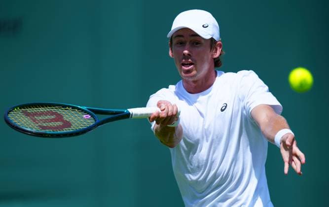 Alex De Minaur practices with Carlos Alcaraz Wimbledon Tennis Championships, Friday Practice, The All England Lawn Tennis and Croquet Club, London, UK - 27 Jun 2025London The All England Lawn Tennis and United Kingdom  Copyright: xJavierxGarcia Shutterstockx 15371373co