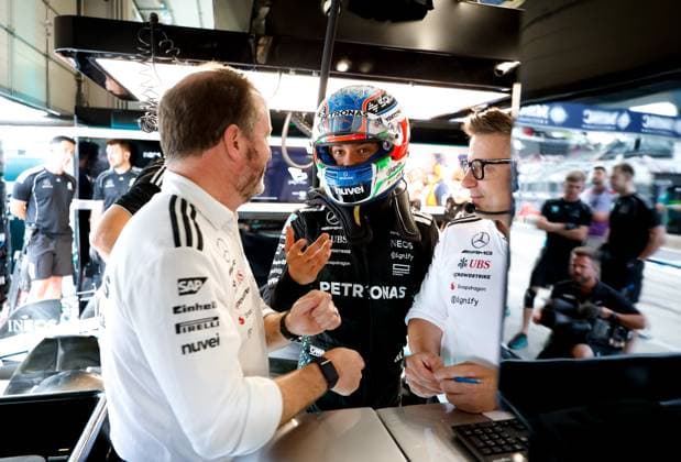 Bradley Lord GBR, Mercedes AMG Petronas F1 Team , 12 Andrea Kimi Antonelli ITA, Mercedes AMG Petronas F1 Team , Peter Bonnington GBR, Mercedes AMG Petronas F1 Team , F1 Grand Prix of Austria at Red Bull Ring on June 27, 2025 in Spielberg, Austria Photo by HOCH ZWEI Spielberg Austria
