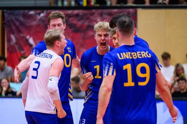Volleyball, CEV Silver League, Österreich - Schweden VOLLEYBALL - CEV Silver League AMSTETTEN,AUSTRIA,27.JUN.25 - VOLLEYBALL - CEV European Silver League, OEVV international match, Länderspiel, Nationalmannschaft Austria vs Sweden. Image shows the rejoicing of SWE.  GEPAxpictures xDanielaxMoser
