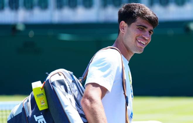 Carlos Alcaraz practices Wimbledon Tennis Championships, Friday Practice, The All England Lawn Tennis and Croquet Club, London, UK - 27 Jun 2025London The All England Lawn Tennis and United Kingdom  Copyright: xJavierxGarcia Shutterstockx 15371373dd