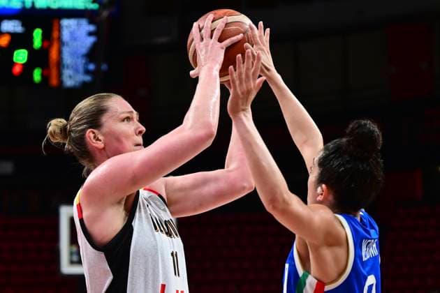 EuroBasket, Basketball EM, Frauen, Belgien - Italien Italy v Belgium - FIBA Women s EuroBasket 2025 Semi-Finals ATHENS, GREECE - JUNE 27 : Meesseman Emma power forward of Belgium during the semi-finals match between Italy and Belgium at the FIBA Women s EuroBasket 2025 on June 27, 2025 in Athens, Greece, 27 06 2025 Athens Greece  Copyright: xPeterxDexVoechtx