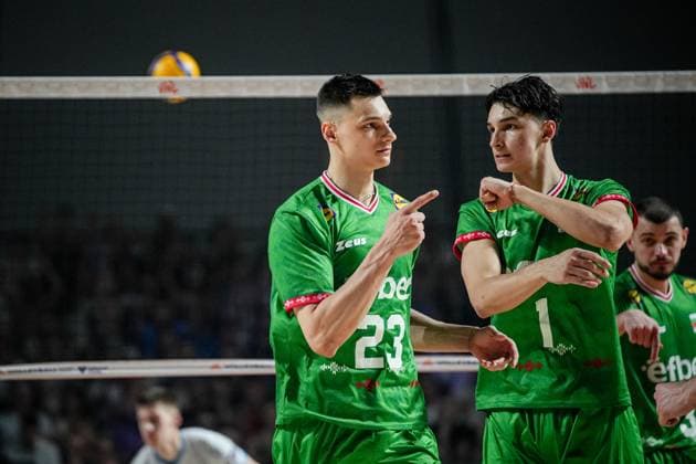 Volleyball, Nations League, Bulgarien - Slowenien Volleyball - FIVB Men s Volleyball Nations League - Bugaria - Slovenia - 27.06.2025 Aleksandar Nikolov and Simeon Nikolov celebrate a point during Mens Volleyball Nations League in Burgas, VNL Bulgaria Copyright: xYulianxTodorovx