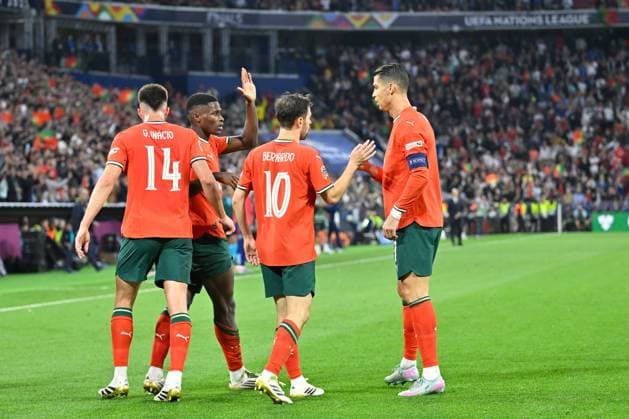Muenchen, Allianz Arena, 08.06.25, GER, Herren, UEFA NATIONS LEAGUE FINALS 2025, Finale, Portugal - Spanien Bild: NUNO MENDES (Portugal) jubelt nach seinem Tor zum 1:1 UEFA regulations prohibit any use of photographs as image sequences and or quasi-video. Bayern Deutschland *** Muenchen, Allianz Arena, 08 06 25, GER, Men, UEFA NATIONS LEAGUE FINALS 2025, Final, Portugal Spain Picture NUNO MENDES Portugal cheers after his goal to 1 1 UEFA regulations prohibit any use of photographs as image sequences and or quasi video Bayern Germany