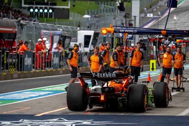 SPIELBERG, AUSTRIA: Oscar Piastri, racing for the McLaren F1 team during the 2025 Formula 1 Austrian Grand Prix at the Red Bull Ring in Spielberg, Austria