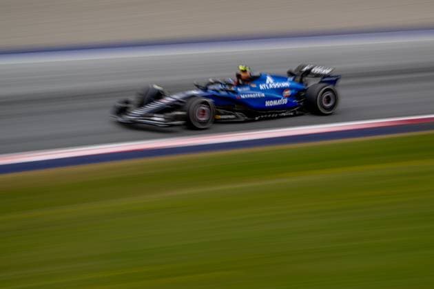 SPIELBERG, AUSTRIA: Carlos Sainz, racing for the Williams Racing team during the 2025 Formula 1 Austrian Grand Prix at the Red Bull Ring in Spielberg, Austria