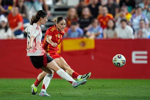June 27, 2025, Leganes, Madrid, Spain: Esther Gonzalez of Spain in action during the Women s International Friendly, Länderspiel, Nationalmannschaft football match played between Spain and Japan at Butarque stadium on June 27, 2025, in Leganes, Madrid, Spain. Leganes Spain - ZUMAa181 20250627_zaa_a181_071 Copyright: xDennisxAgyemanx