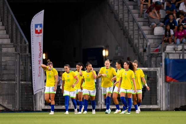 Grenoble, France June 27 Brazil players celebrate another goal during the Women s International Friendly match between France and Brazil at Stade des Alpes on June 27, 2025 in Grenoble, France Photo by Eurasia Sport Images Grenoble Stade des Alpes France Copyright: x x2025xEurasiaxSportxImagesx jp-en-EuSpIm-MA5_France_Brazil_27Jun2025_FR058