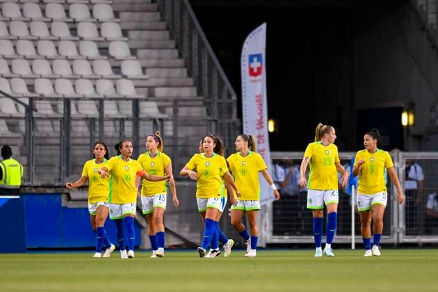 Grenoble, France June 27 Brazil players celebrate another goal during the Women s International Friendly match between France and Brazil at Stade des Alpes on June 27, 2025 in Grenoble, France Photo by Eurasia Sport Images Grenoble Stade des Alpes France Copyright: x x2025xEurasiaxSportxImagesx jp-en-EuSpIm-MA5_France_Brazil_27Jun2025_FR062