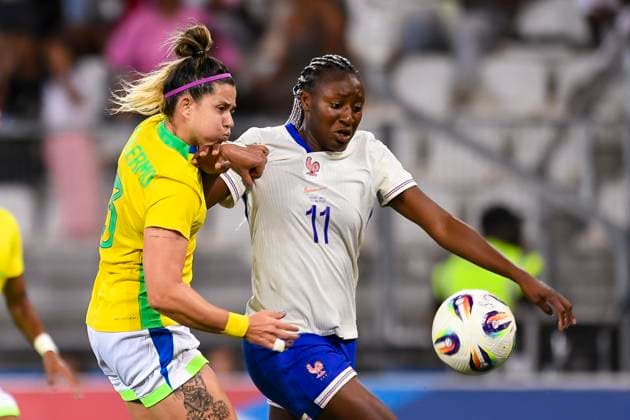 Grenoble, France June 27 Kadidiatou Diani of France R is challenged by Fernanda Palermo of Brazil L during the Women s International Friendly match between France and Brazil at Stade des Alpes on June 27, 2025 in Grenoble, France Photo by Eurasia Sport Images Grenoble Stade des Alpes France Copyright: x x2025xEurasiaxSportxImagesx jp-en-EuSpIm-MA5_France_Brazil_27Jun2025_FR148