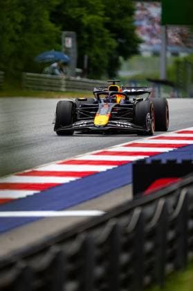F1 2025: Austrian Grand Prix in Spielberg, Austria - 27 Jun 2025 Oracle Red Bull Racing 1 Team s Dutch driver Max Verstappen is seen in action during free practice one of the Formula 1 Austrian Grand Prix 2025 at the Redbull Ring. Spielberg Austria Copyright: xLucaxMartinix xSOPAxImagesx LMC00480