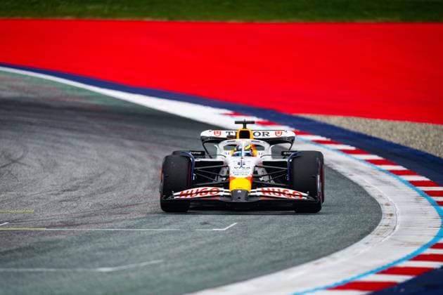 F1 2025: Austrian Grand Prix in Spielberg, Austria - 27 Jun 2025 Visa Cash App Racing Bulls F1 Team s French driver Isack Hadjar is seen in action during free practice one of the Formula 1 Austrian Grand Prix 2025 at the Redbull Ring. Spielberg Austria Copyright: xLucaxMartinix xSOPAxImagesx LMC08581